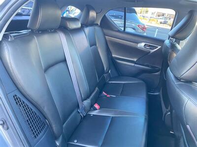 2013 Lexus CT 200h   - Photo 8 - Costa Mesa, CA 92626