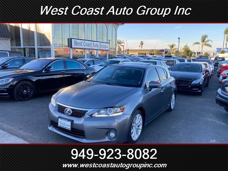 2013 Lexus CT Base's photo