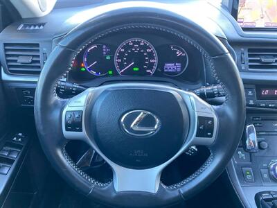 2013 Lexus CT 200h   - Photo 13 - Costa Mesa, CA 92626