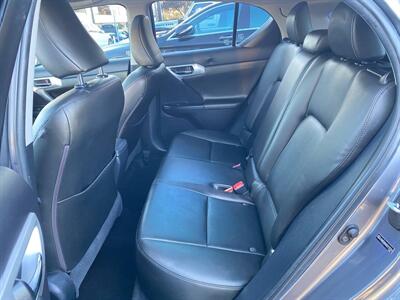 2013 Lexus CT 200h   - Photo 9 - Costa Mesa, CA 92626
