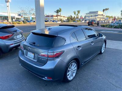 2013 Lexus CT 200h   - Photo 4 - Costa Mesa, CA 92626