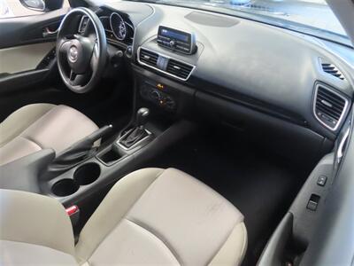 2015 Mazda Mazda3 i SV   - Photo 6 - Costa Mesa, CA 92626