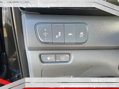 2017 Kia Niro EX Premium   - Photo 16 - Costa Mesa, CA 92626