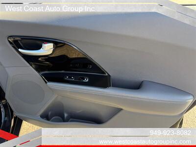 2017 Kia Niro EX Premium   - Photo 19 - Costa Mesa, CA 92626
