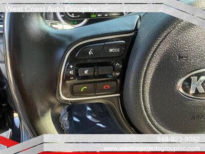 2017 Kia Niro EX Premium   - Photo 13 - Costa Mesa, CA 92626
