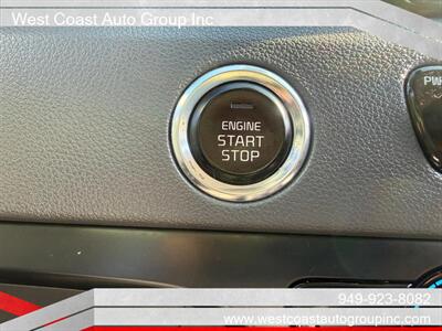 2017 Kia Niro EX Premium   - Photo 15 - Costa Mesa, CA 92626