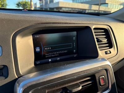2013 Volvo S60 T5   - Photo 17 - Costa Mesa, CA 92626