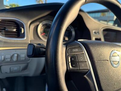 2013 Volvo S60 T5   - Photo 12 - Costa Mesa, CA 92626