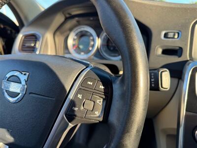 2013 Volvo S60 T5   - Photo 14 - Costa Mesa, CA 92626