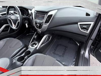 2012 Hyundai VELOSTER   - Photo 10 - Costa Mesa, CA 92626