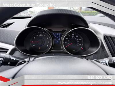 2012 Hyundai VELOSTER   - Photo 16 - Costa Mesa, CA 92626