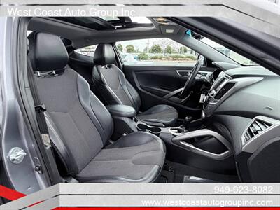 2012 Hyundai VELOSTER   - Photo 11 - Costa Mesa, CA 92626