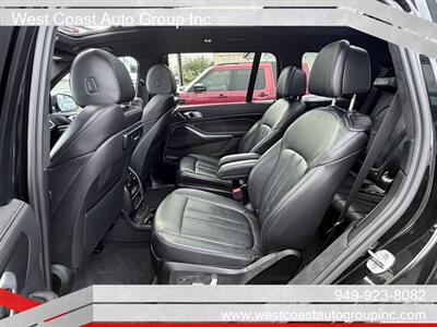 2022 BMW X7 xDrive40i   - Photo 11 - Costa Mesa, CA 92626