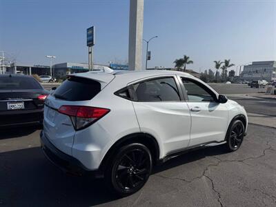 2021 Honda HR-V Sport   - Photo 3 - Costa Mesa, CA 92626