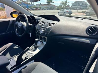 2011 Mazda Mazda3 i Sport   - Photo 7 - Costa Mesa, CA 92626