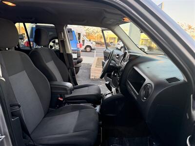 2016 Jeep Patriot Sport SE   - Photo 8 - Costa Mesa, CA 92626