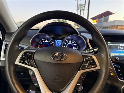 2015 Hyundai VELOSTER RE:FLEX   - Photo 8 - Costa Mesa, CA 92626