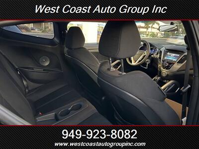 2015 Hyundai VELOSTER RE:FLEX - Photo 7 - Costa Mesa, CA 92626