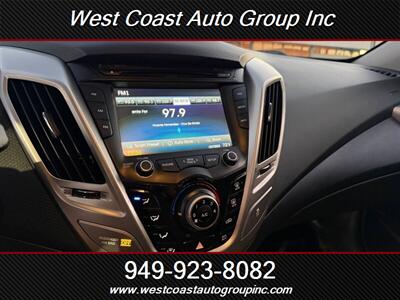 2015 Hyundai VELOSTER RE:FLEX - Photo 12 - Costa Mesa, CA 92626