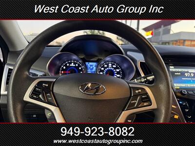 2015 Hyundai VELOSTER RE:FLEX - Photo 8 - Costa Mesa, CA 92626