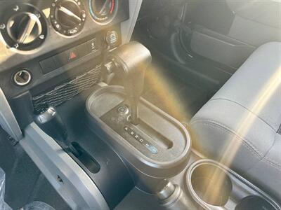 2010 Jeep Wrangler Sahara   - Photo 13 - Costa Mesa, CA 92626