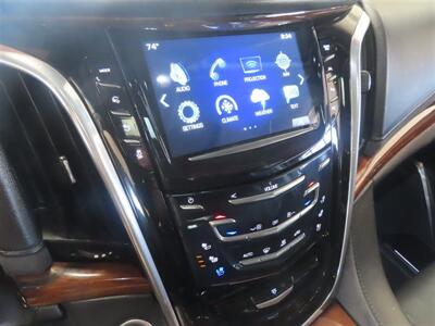 2018 Cadillac Escalade Luxury   - Photo 12 - Costa Mesa, CA 92626