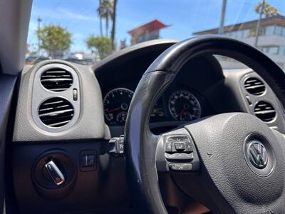 2015 Volkswagen Tiguan S   - Photo 14 - Costa Mesa, CA 92626