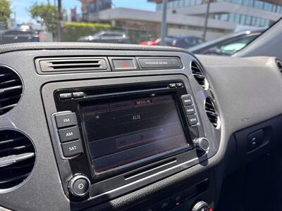 2015 Volkswagen Tiguan S   - Photo 18 - Costa Mesa, CA 92626