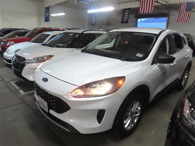 2022 Ford Escape SE   - Photo 1 - Costa Mesa, CA 92626