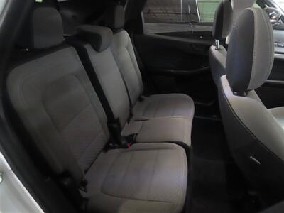 2022 Ford Escape SE   - Photo 10 - Costa Mesa, CA 92626