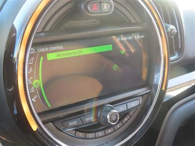 2019 MINI Countryman Cooper   - Photo 13 - Costa Mesa, CA 92626