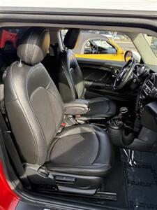 2015 MINI Cooper 3-door   - Photo 9 - Costa Mesa, CA 92626