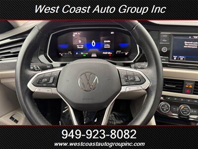 2023 Volkswagen Jetta SE   - Photo 15 - Costa Mesa, CA 92626