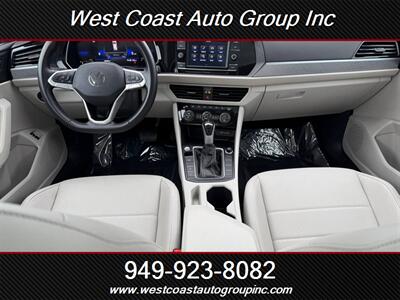 2023 Volkswagen Jetta SE   - Photo 7 - Costa Mesa, CA 92626