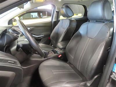 2014 Ford Focus Titanium   - Photo 7 - Costa Mesa, CA 92626