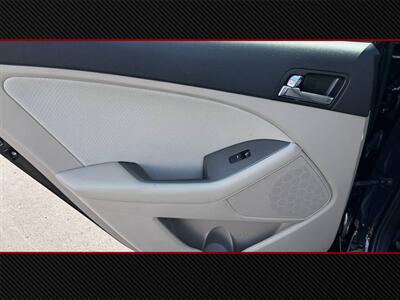 2013 Kia Optima Hybrid LX   - Photo 21 - Costa Mesa, CA 92626