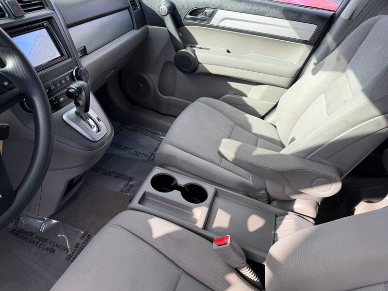 2011 Honda CR-V LX photo 4