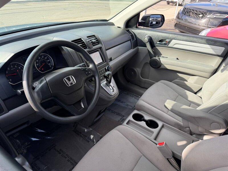 2011 Honda CR-V LX photo 3
