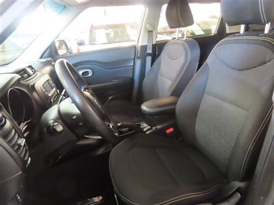 2015 Kia Soul EX Plus   - Photo 6 - Costa Mesa, CA 92626