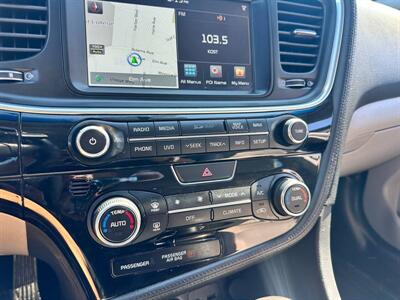2015 Kia Optima EX   - Photo 14 - Costa Mesa, CA 92626