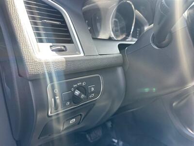 2015 Volvo XC60 T5 Drive-E Premier   - Photo 12 - Costa Mesa, CA 92626