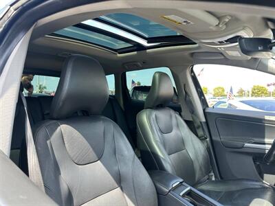 2015 Volvo XC60 T5 Drive-E Premier   - Photo 9 - Costa Mesa, CA 92626