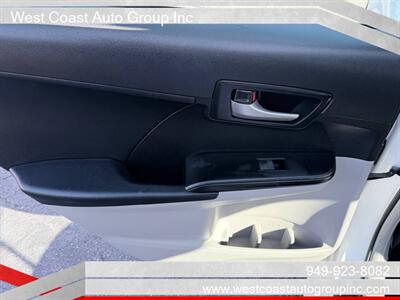2012 Toyota Camry LE   - Photo 13 - Costa Mesa, CA 92626