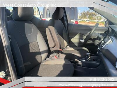 2020 Nissan Kicks SV   - Photo 8 - Costa Mesa, CA 92626
