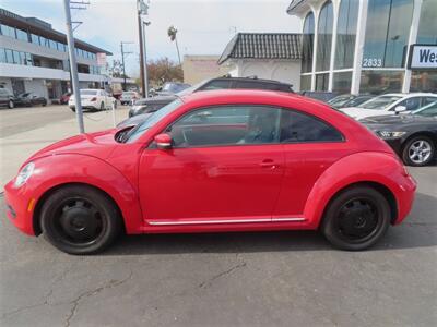 2012 Volkswagen Beetle-Classic 2.5L PZEV   - Photo 5 - Costa Mesa, CA 92626