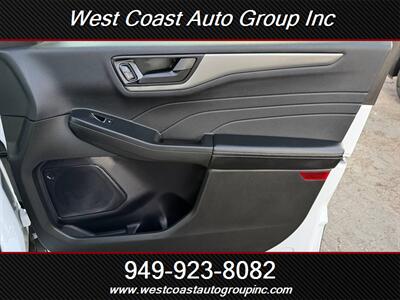 2024 Ford Escape Active   - Photo 20 - Costa Mesa, CA 92626
