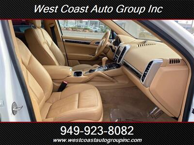 2013 Porsche Cayenne Tiptronic   - Photo 12 - Costa Mesa, CA 92626