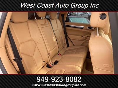 2013 Porsche Cayenne Tiptronic   - Photo 13 - Costa Mesa, CA 92626