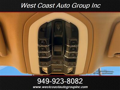 2016 Porsche Macan S   - Photo 18 - Costa Mesa, CA 92626