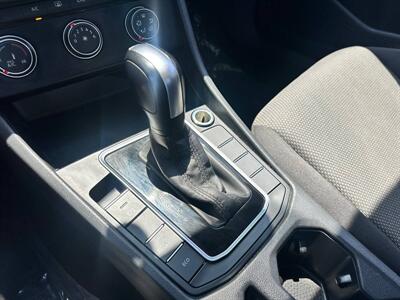 2019 Volkswagen Jetta SE   - Photo 10 - Costa Mesa, CA 92626